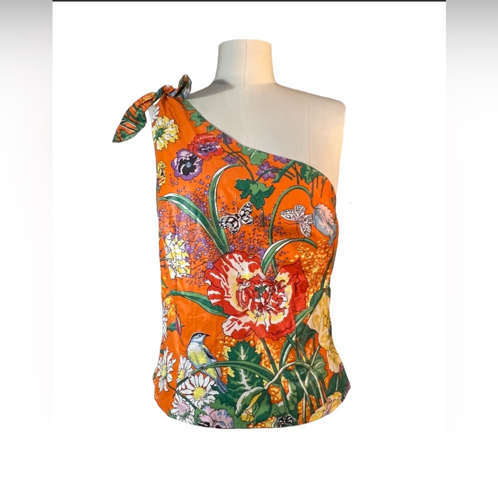 Vibrant unique print one shoulder top.